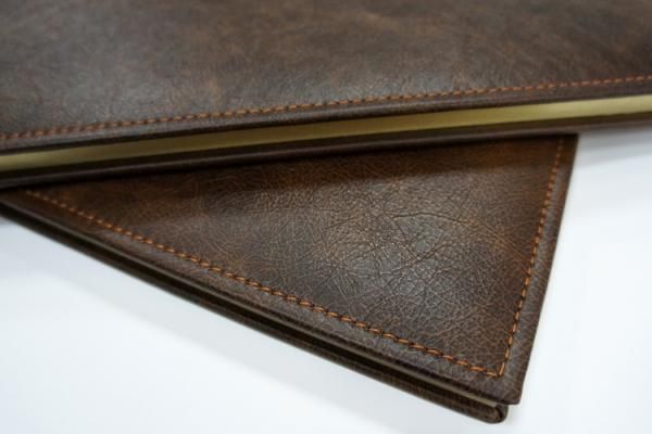 Фотокнига из кожи со вставкой Газпром 223