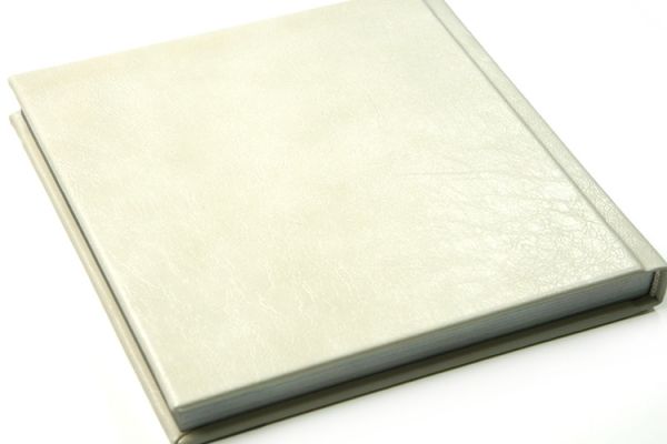 Искусственная кожа + вставка фото 7х7 см 8